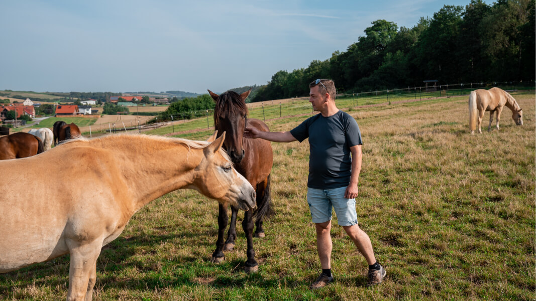Joachim mit Pferd Navajo Joachim mit Pferd Navajo